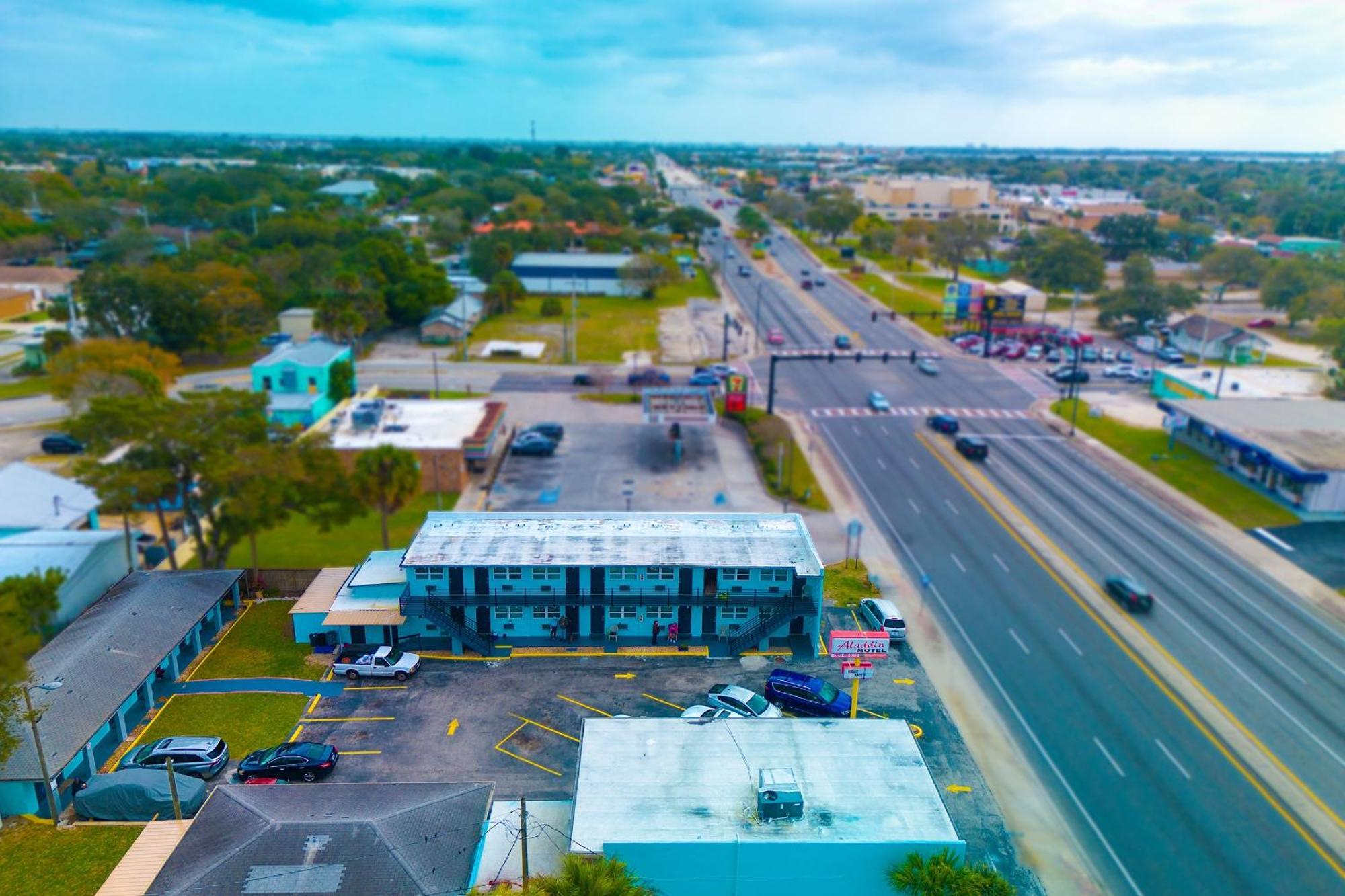 Aladdin Motel By Oyo Merritt Island Exterior photo