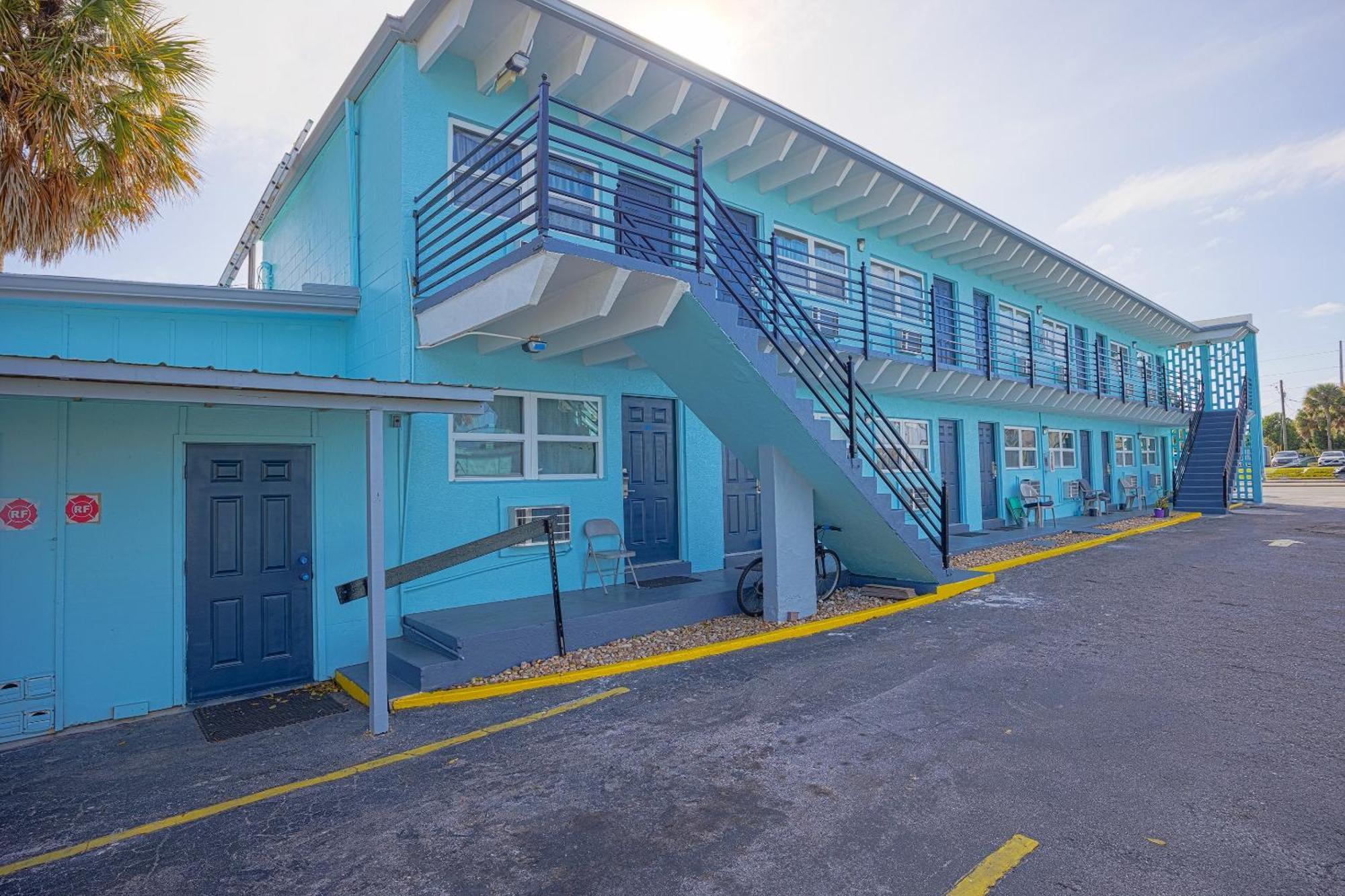Aladdin Motel By Oyo Merritt Island Exterior photo