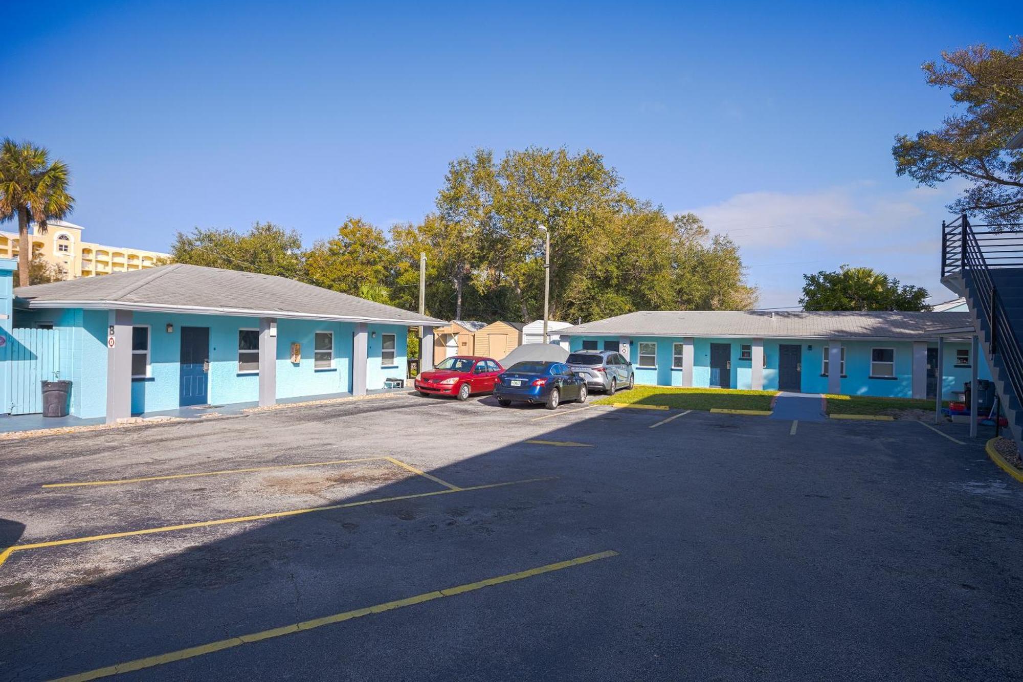 Aladdin Motel By Oyo Merritt Island Exterior photo