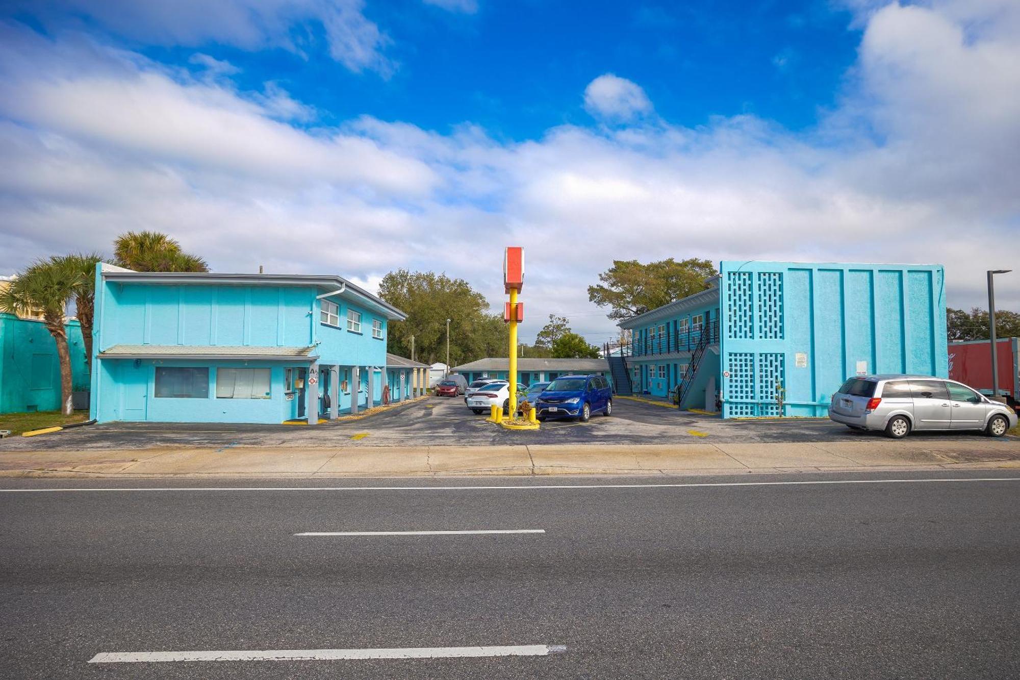 Aladdin Motel By Oyo Merritt Island Exterior photo